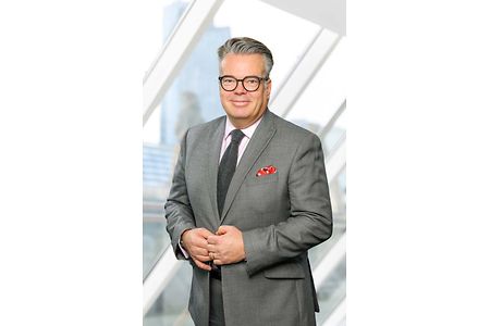 ihk-frankfurt-2024_11_05_portrait-malte-dringenberg-1